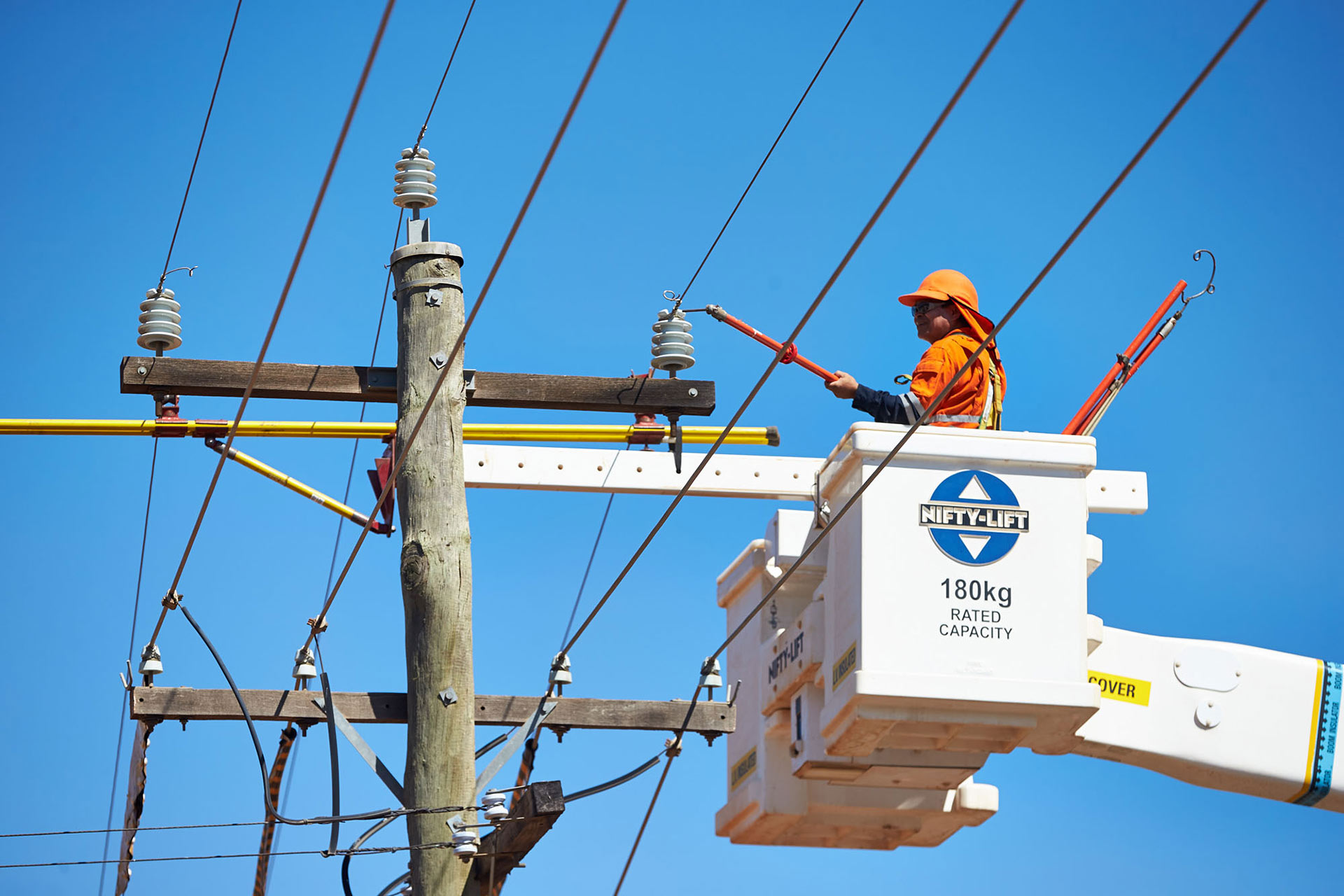 crews-at-work-20201112