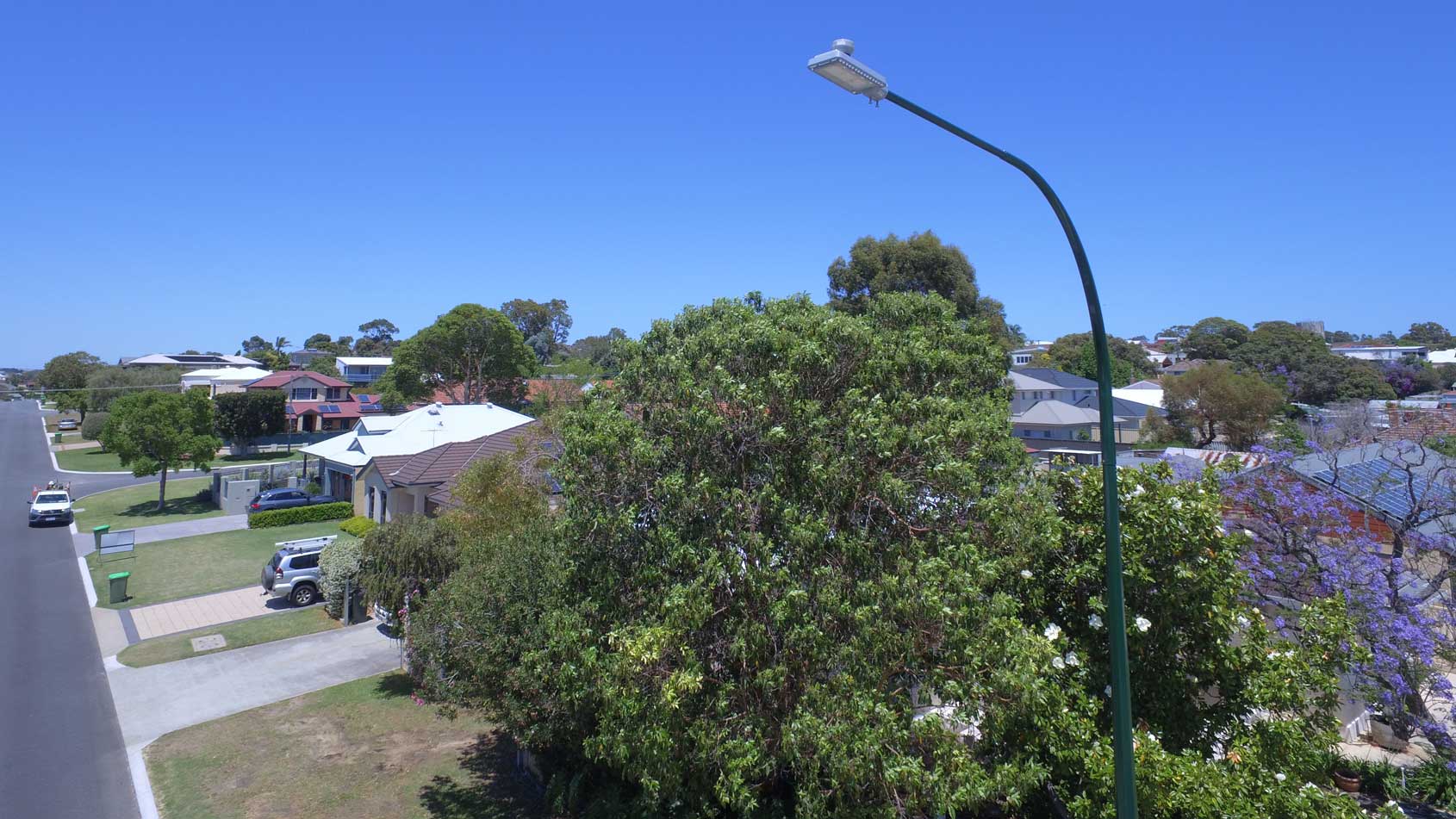 pol-content-10-led-streetlights-and-underground-power