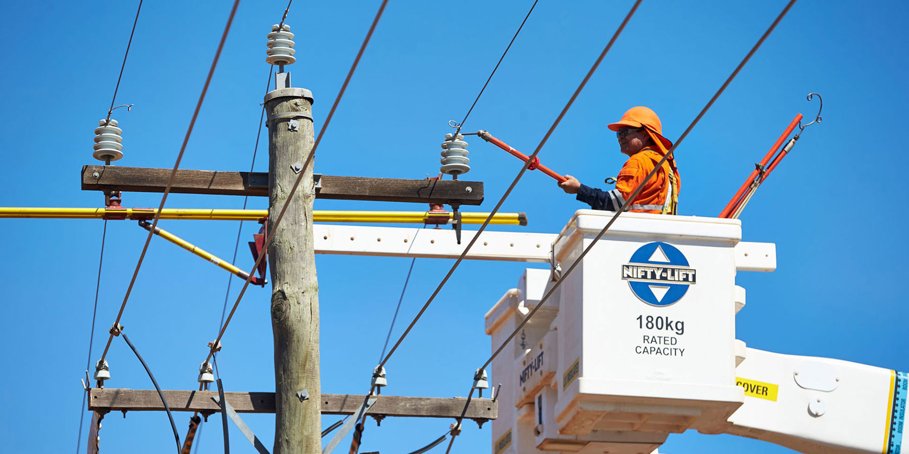 crews-at-work-20201112